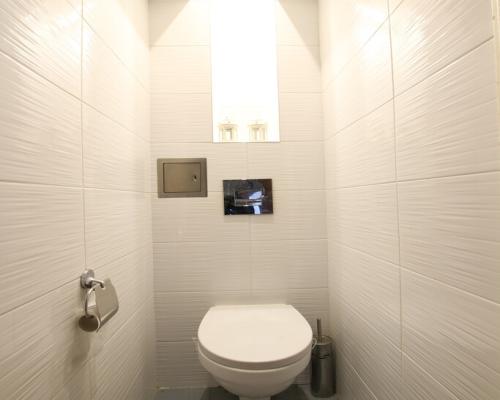 Mieszkanie, Nałęczów,ul. Partyzantów, 3 pokoje, 59m2,  Opis mieszkania: - piętro 3/3- powierzchnia mieszkania: 58,7 m2- salon 2