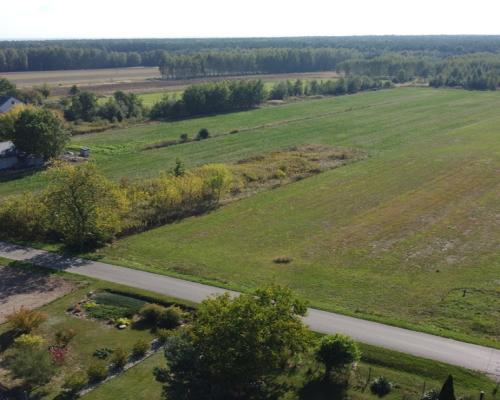 Działka o pow.  2,012 ha w Rudkach gm. Przyłęk.