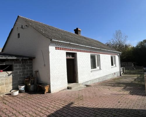 Domek na działce w Solcu n/Wisłą pow. lipski.