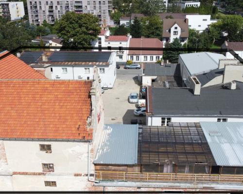 Kompleks budynków przy ul. 6 Sierpnia w Puławach..