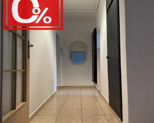 Centrum Warszawy-St. Żoliborz. 200 m do metra