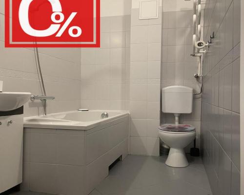 Centrum Warszawy-St. Żoliborz. 200 m do metra