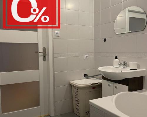 Centrum Warszawy-St. Żoliborz. 200 m do metra