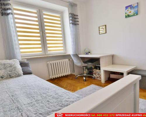 Zadbane, przestronne mieszkanie 2 pokojowe.