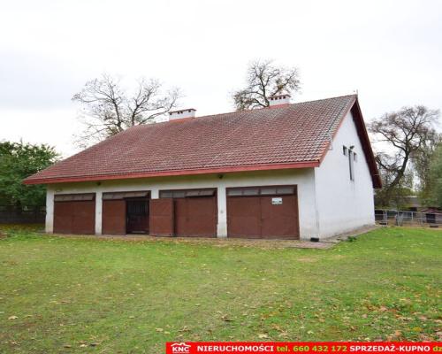 Zabytkowy Zespół Dworsko-Parkowy (XIXw. 1880 r)