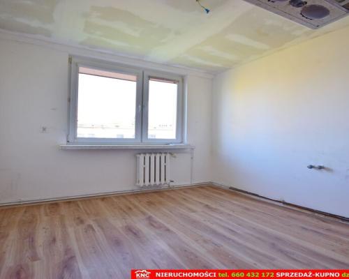 Blisko Nałęczowa, 3 pokoje z garażem i działką.