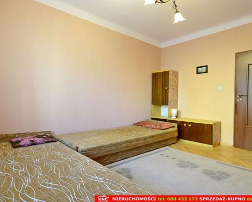 Przytulna kawalerka w Śródmieściu, niski czynsz.