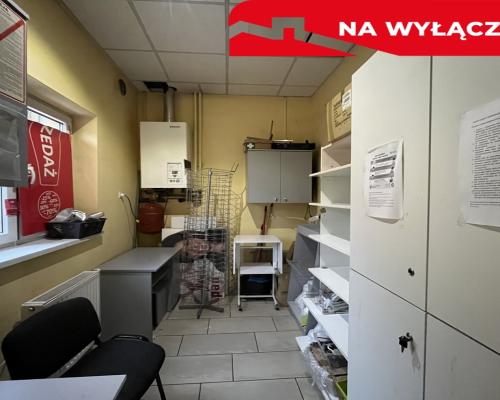 Lokal handlowy 180 m kw.  w centrum Dęblina.