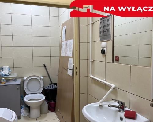 Lokal handlowy 180 m kw.  w centrum Dęblina.