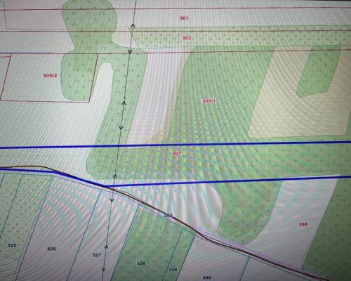 Działka o  pow. 1,63 ha w Karolowie gm. Chotcza.