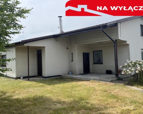 Dom z drewna  w Zielonce Starej pod Zwoleniem.