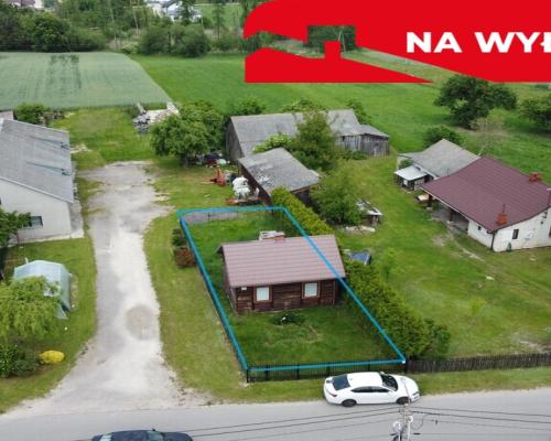 Dom z drewna  w Zielonce Starej pod Zwoleniem.