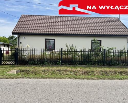 Dom z drewna  w Zielonce Starej pod Zwoleniem.
