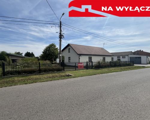 Dom z drewna  w Zielonce Starej pod Zwoleniem.