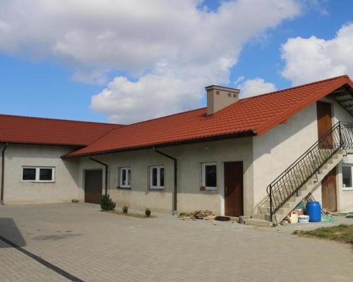 Piękny dom, duża działka, garaż