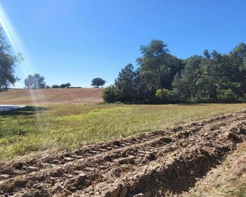 Piękna działka z WZ o nieszablonowym kształcie