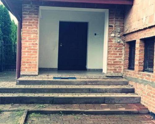 Mieszkanie w domu jednorodzinnym-Elizówka blisko IKEI