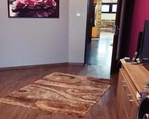 Mieszkanie w domu jednorodzinnym-Elizówka blisko IKEI