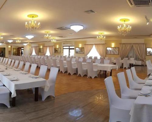 Kompleks hotel-eventowy + bud.usługowe z najemcami