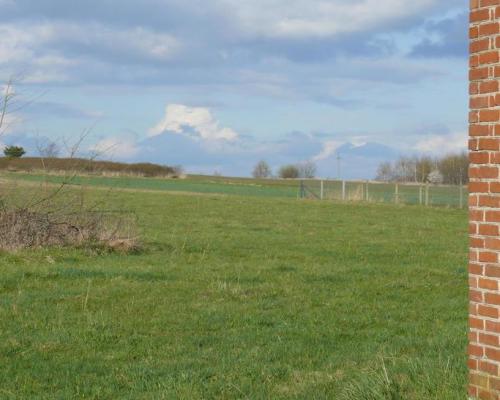 Działka pod dom lub małą działalność.