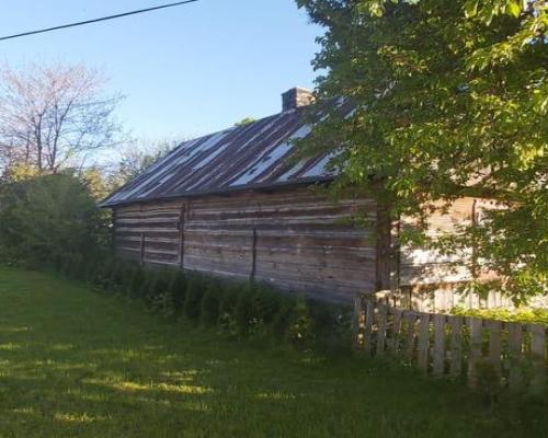 Działka zagrodowa w Turce.