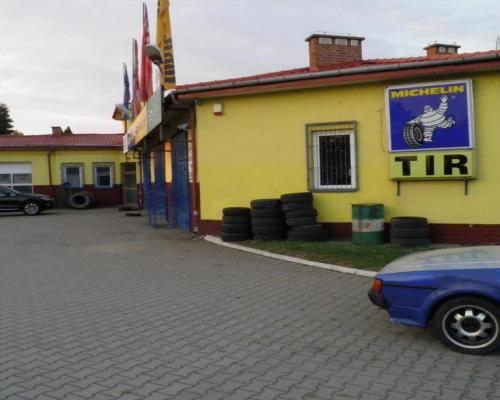 Zakład montażu i sprzedaży opon