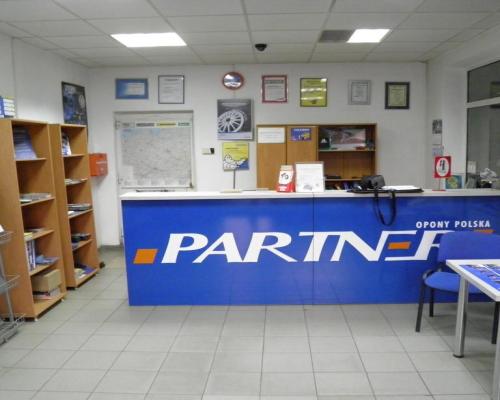 Zakład montażu i sprzedaży opon