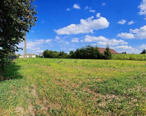 Piękna, ustawna działka blisko jeziora - Dratów