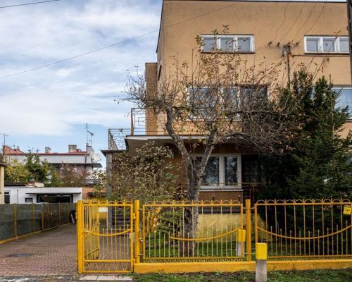 Dom w centrum Chełma. Pow. całk.290m2/ 150m2mieszk