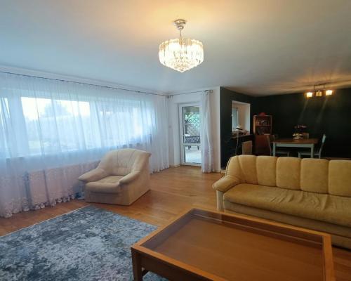 Dom 1/2 bliźniaka w Leokadiowie 12 km od Puław.