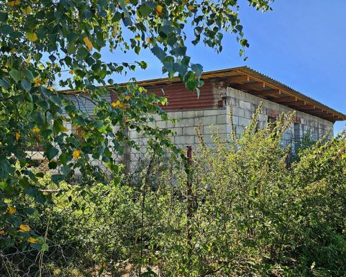 Działka blisko Nałęczowa z rozpoczętą budową domu!