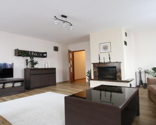 Budynek mieszkalno-usługowy, Lubartów,