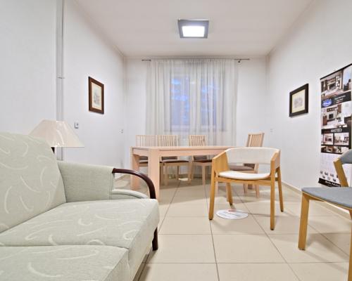 Szeregowiec na spokojnym osiedlu przy lesie-okazja