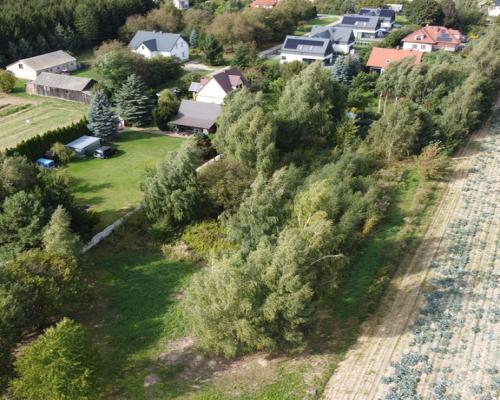 Praktyczne wymiary,zaciszna lokalizację, dużo ziel