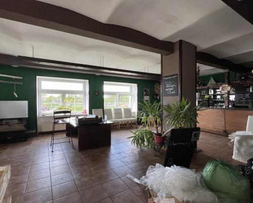 Restauracja "REJS" ul. Portowa 2  w Puławach.