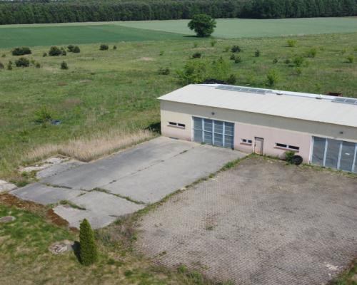 Hala produkcyjno-warsztatowa 209 m kw. gm. Przyłęk