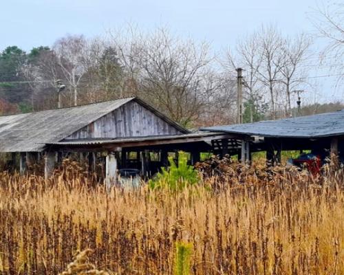 Obiekt produkcyjny z dużą ilością ziemi-gm.Wysokie