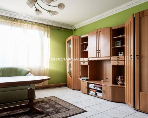 SWOSZOWICE, DOM W ZABUDOWIE BLIŹNIACZEJ, 3 POK