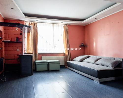 SWOSZOWICE, DOM W ZABUDOWIE BLIŹNIACZEJ, 3 POK