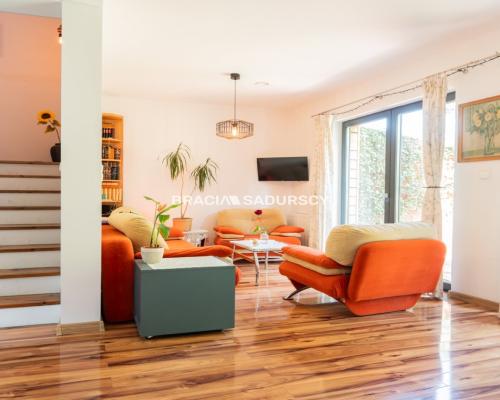 Sprzedam dom w zabudowie bliźniaczej,Zabierzów