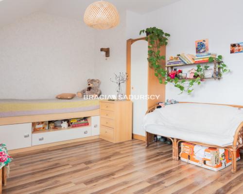 Sprzedam dom w zabudowie bliźniaczej,Zabierzów