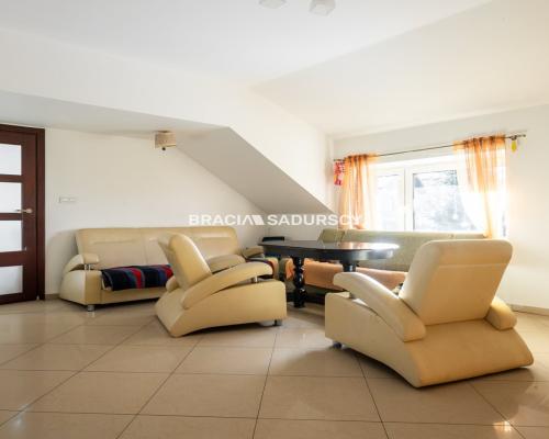 Dom wolnostojący z działką, ul. Skotnicka