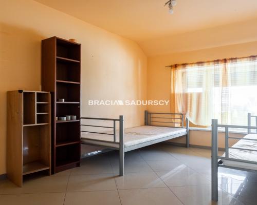 Dom wolnostojący z działką, ul. Skotnicka