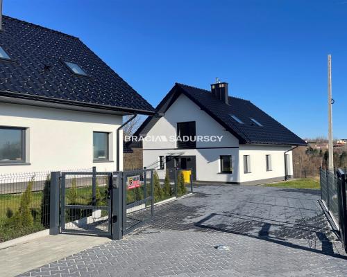 Dom gotowy do użytku / częsciowo wykończony