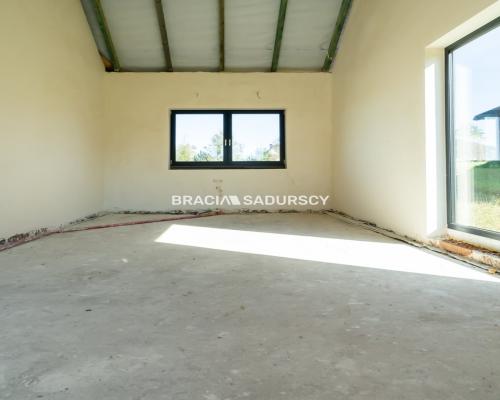 Parterowy dom w malowniczej Krzywaczce!