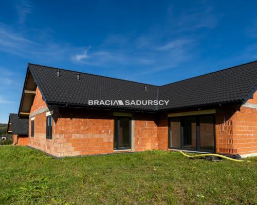 Parterowy dom w malowniczej Krzywaczce!