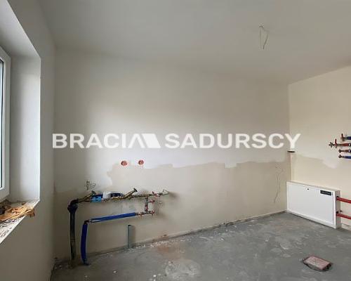 Nowoczesny dom z widokiem na staw, 5 sypialni!