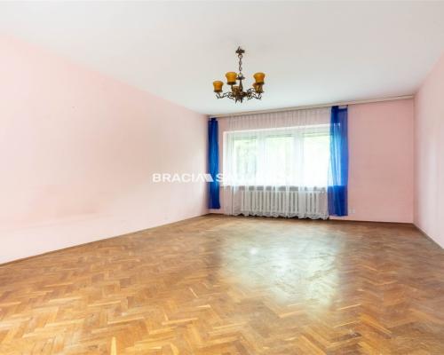 Wola Justowska, bliźniak, 4 kondygnacje, piwnica