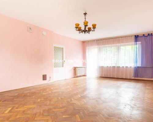 Wola Justowska, bliźniak, 4 kondygnacje, piwnica