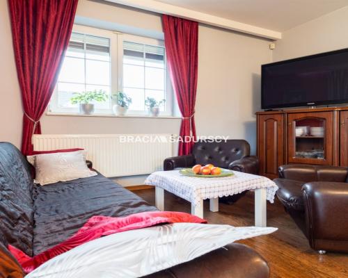 Piękny dom w zielonej okolicy - Zagacie